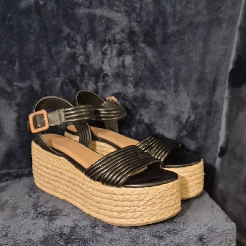 Birdies Black and Tan Platform Sandals